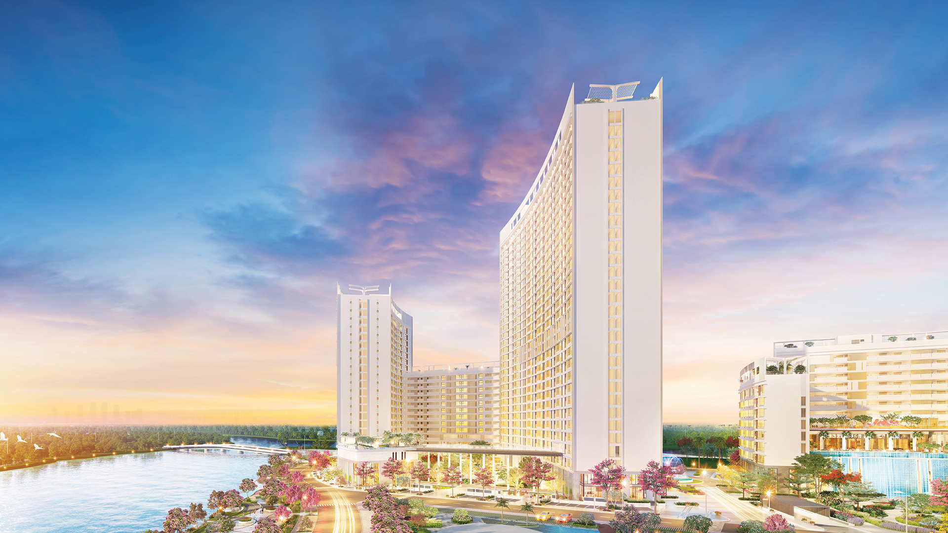 Midtown nằm ngay cửa ngõ vào khu Nam Viên, tiếp giáp mặt tiền 2 đại lộ chính của khu Phú Mỹ Hưng là Tân Phú và Nguyễn Lương Bằng. Dẫn vào ranh đất của Midtown ở cả hai hướng mặt tiền đại lộ là cầu Cả Cấm 1 và Cả Cấm 2. Đặc biệt, để tạo giao thông thuận tiện cho cư dân khu vực Nam Viên, năm 2019, Phú Mỹ Hưng đã xây mới cầu Cả Cấm 1 và mở rộng trục đại lộ Tân Phú hướng trực tiếp đến công trình thứ tư của Midtown là The Peak. Theo ông S.C. Wong – thành viên trung tâm phong thủy Singapore (Singapore Feng Shui Centre), trong các khối nhà The Peak, khối M8A sở hữu những giá trị đặc biệt trong phong thủy. Ông đã sử dụng kỹ thuật chuyên môn để đánh giá các lợi thế người mua nhà hưởng khi sở hữu căn hộ tại dự án này. Cụ thể, chuyên gia nhấn mạnh The Peak là khu đất tốt mang lại thịnh vượng nhiều đời cho gia chủ nhờ thế đất và ngoại quan xung quanh hội đủ ba yếu tố cố định, có liên kết mật thiết với nhau là long giáng, thủy khẩu và tọa độ đúng chuẩn.